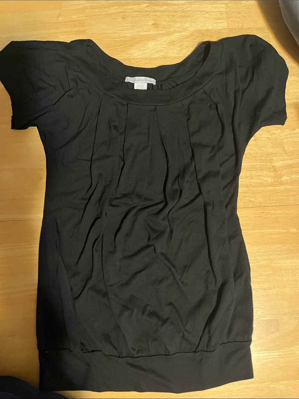 Charlotte Russe Black Short Sleeve Pleated Knit Top Medium -worn